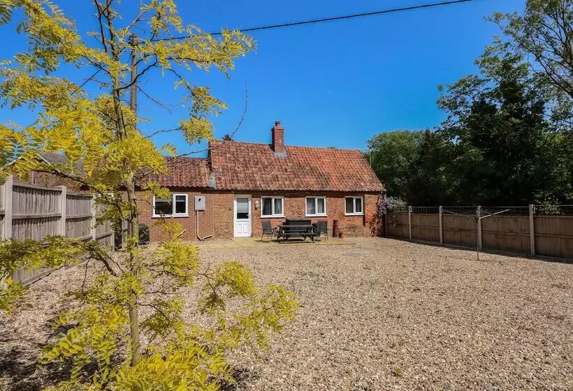 Hadleigh Farm Cottage