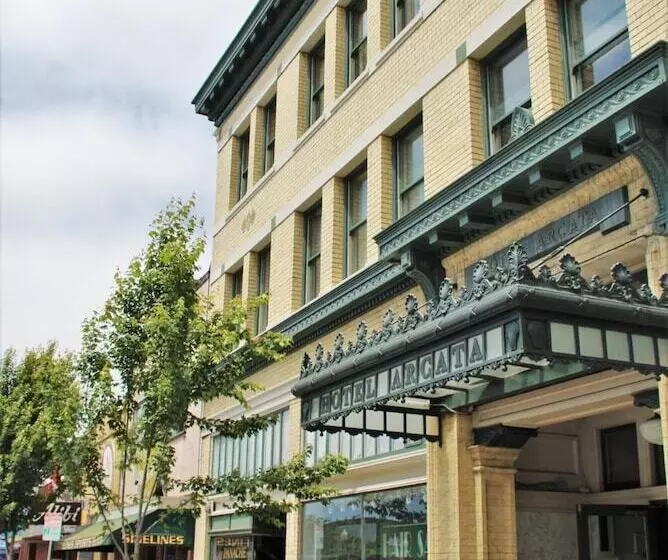 هتل Arcata