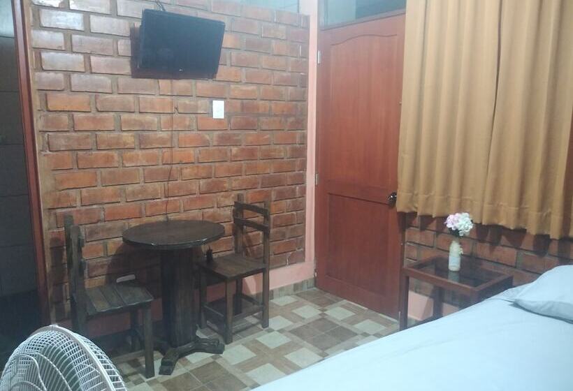 ホテル Villa Huacachina