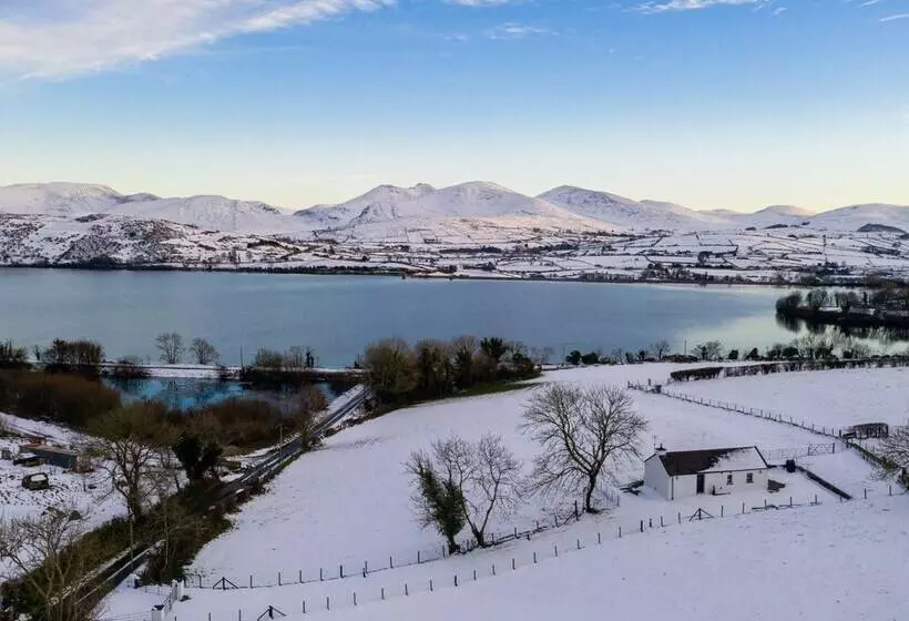 Lough Island Reavy Cottage