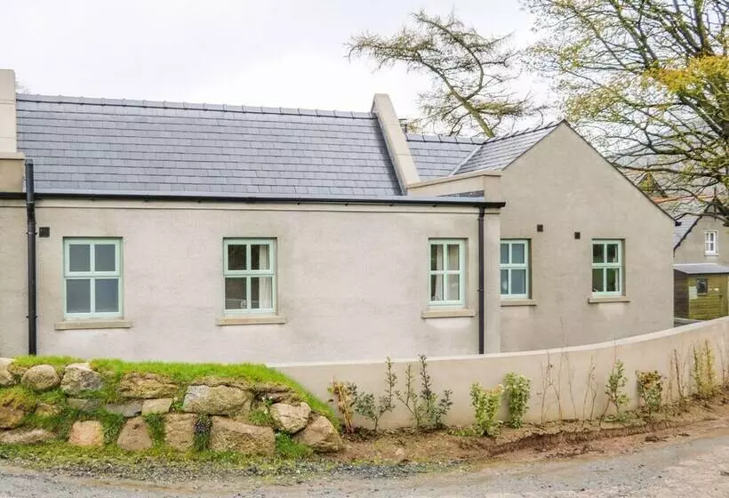 Minnie S Cottage, Killeavy