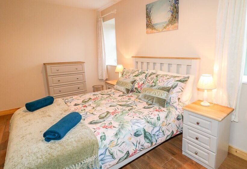 Minnie S Cottage, Killeavy