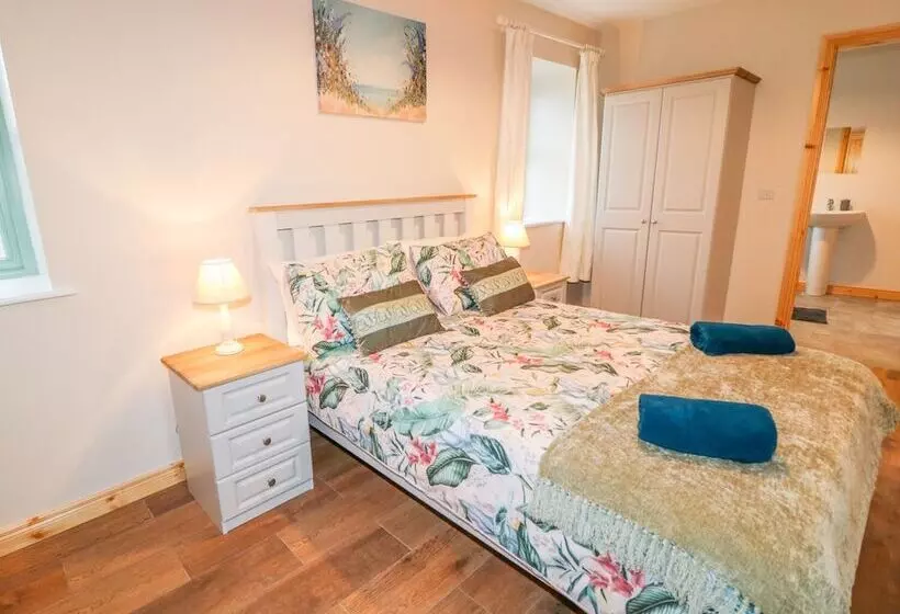 Minnie S Cottage, Killeavy