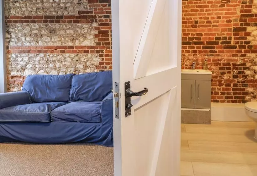 Newfield Farm Cottages