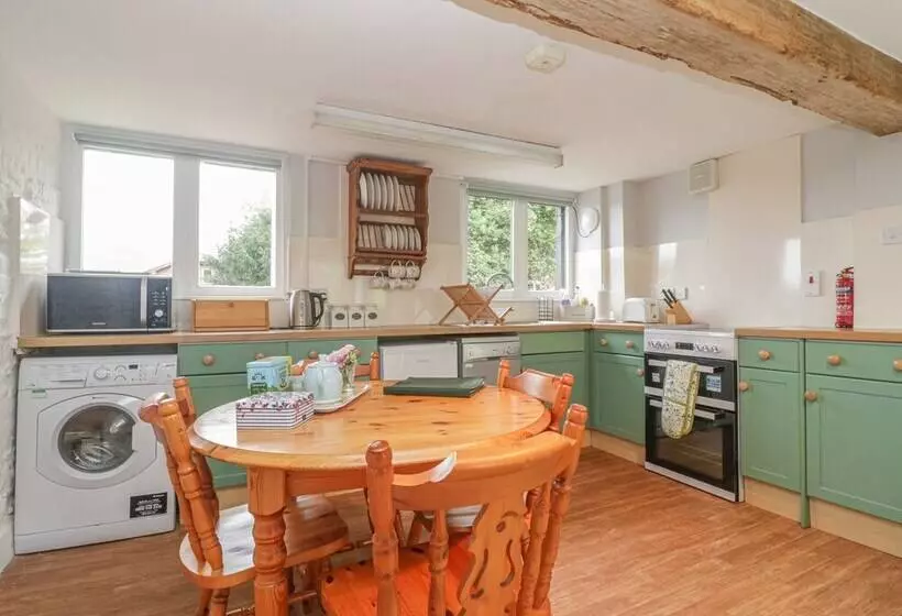 Newfield Farm Cottages