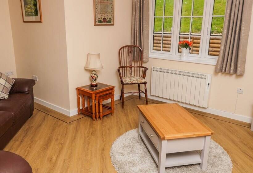 Ryedale Country Lodges   Hazel Lodge