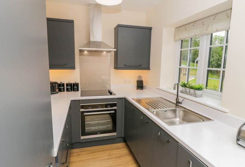 Ryedale Country Lodges   Hazel Lodge