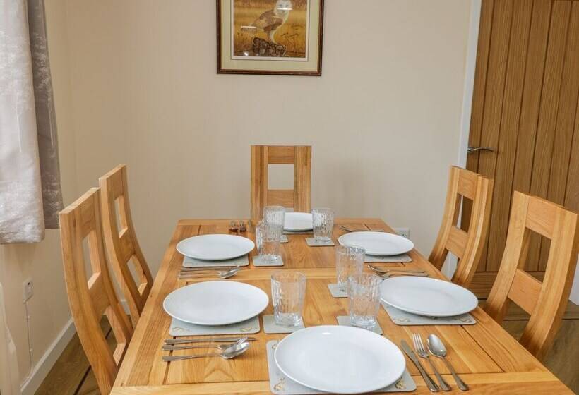 Ryedale Country Lodges   Hazel Lodge