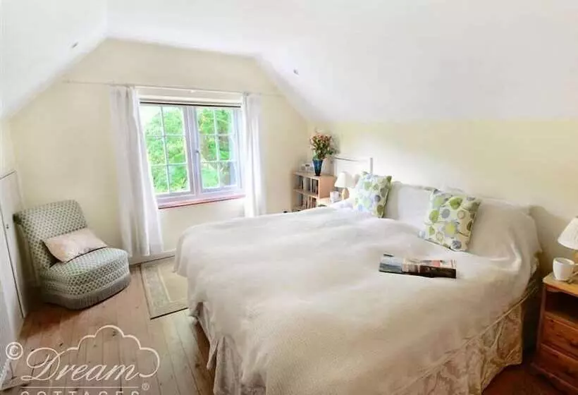 Sixpenny Cottage