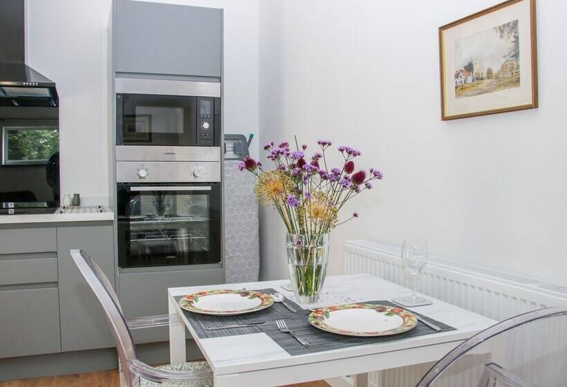 The Old Power House Cottage 1