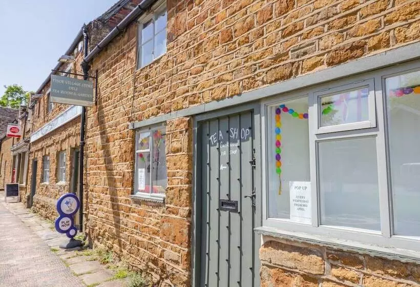 Treacle Cottage