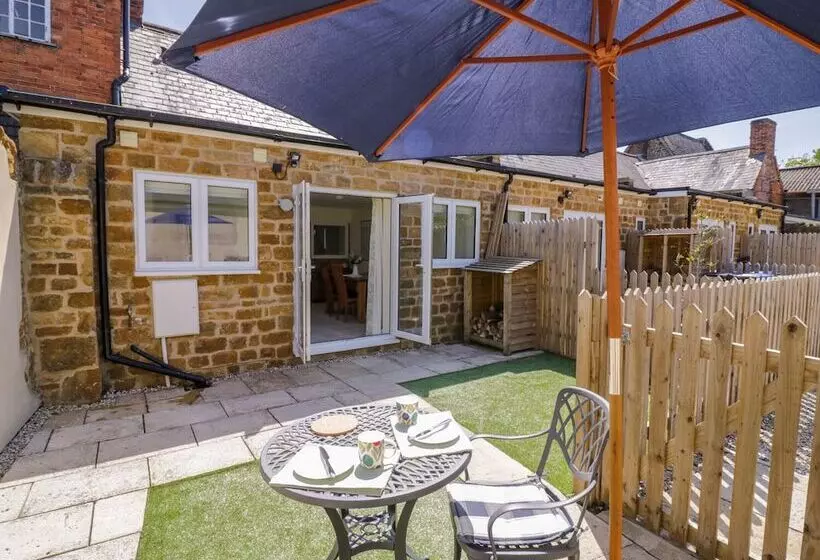Treacle Cottage
