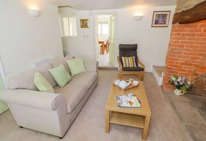 Treacle Cottage