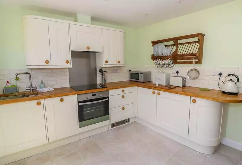 Treacle Cottage