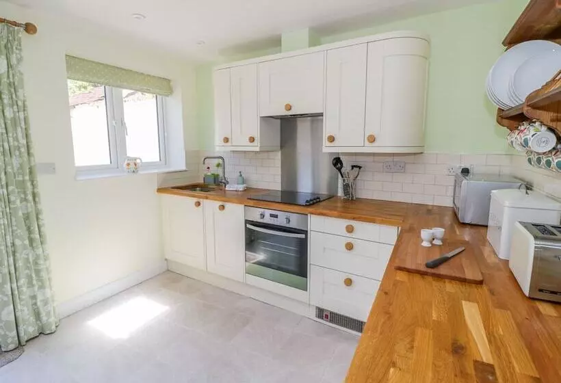 Treacle Cottage