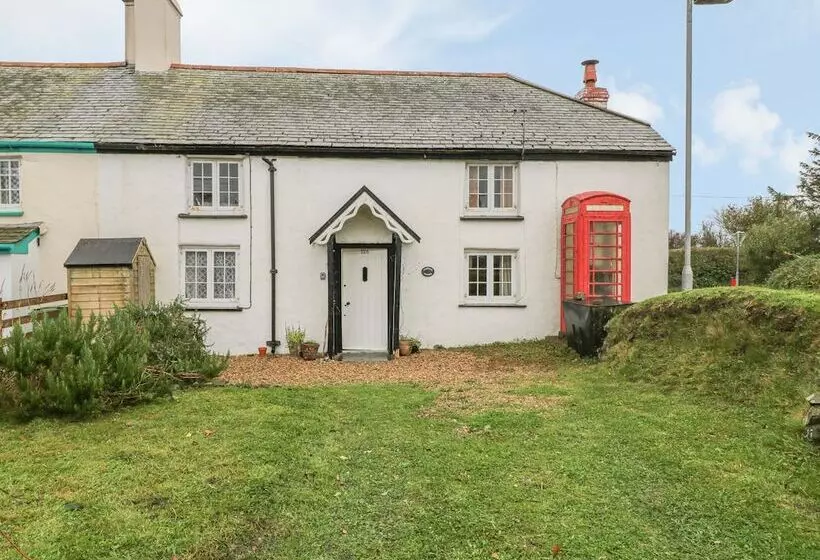 Turnpike Cottage