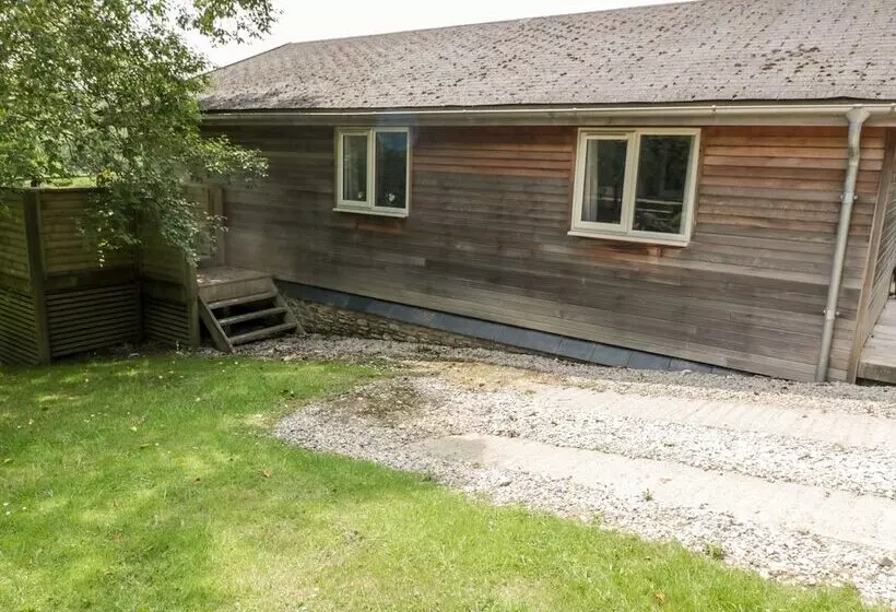 6 Lake View