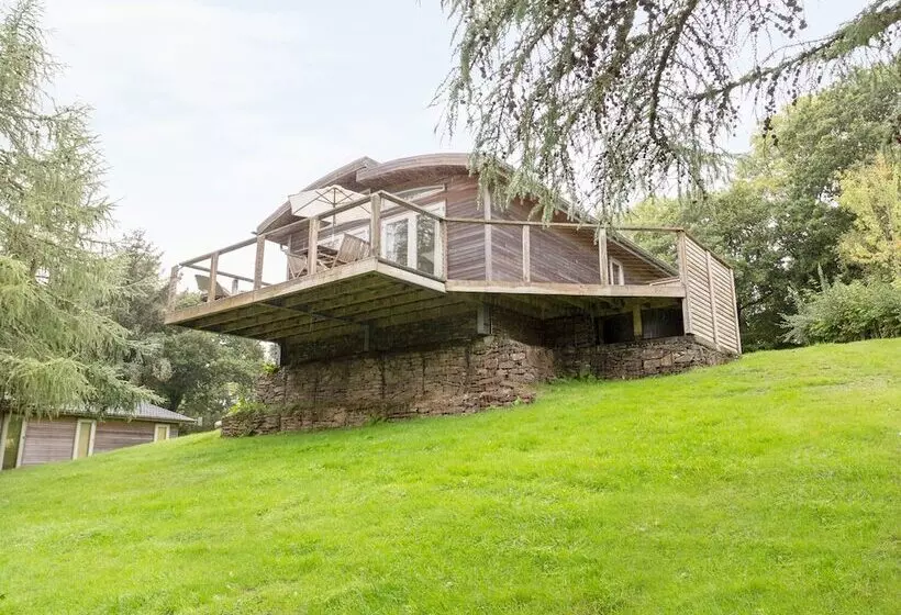 6 Lake View