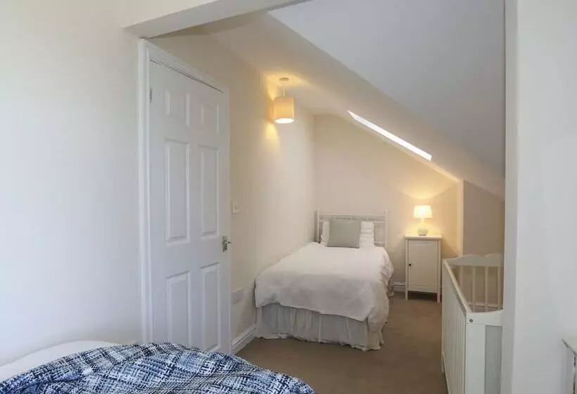 Glanrhyd Isaf