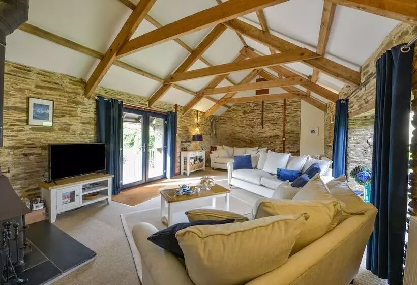 Lily Cottage