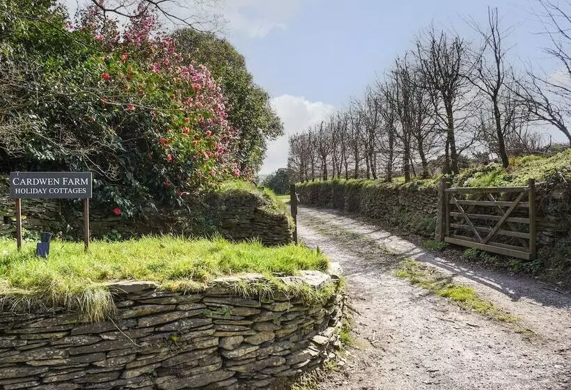 Lily Cottage