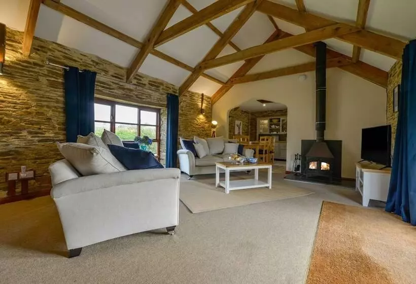 Lily Cottage