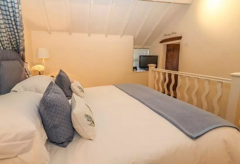 Storehouse Cottage