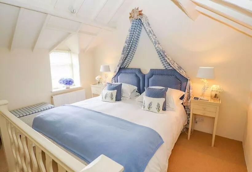 Storehouse Cottage