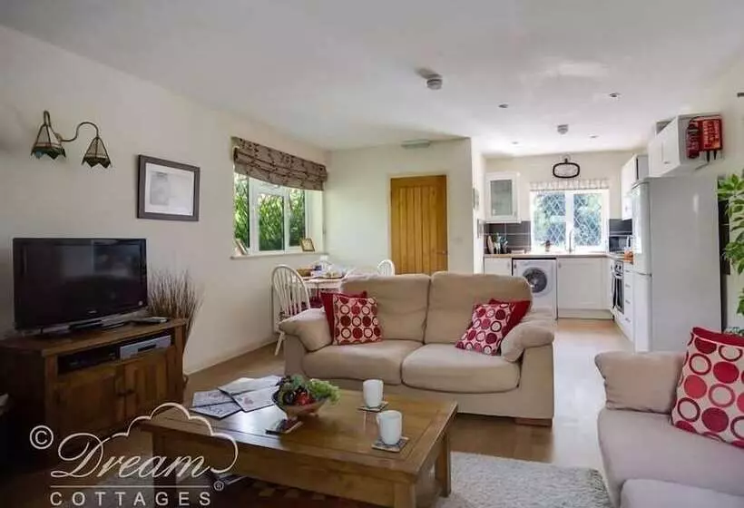 Toll Lodge
