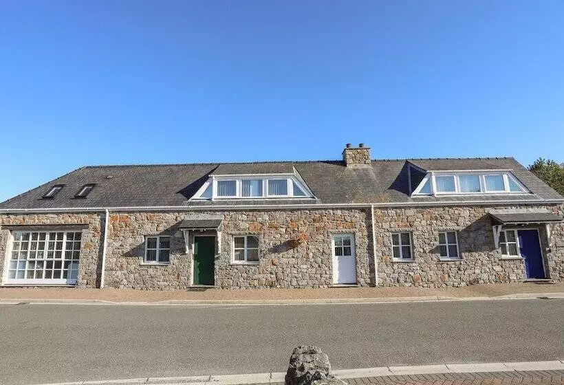 Tyn Towyn   Ty Gwyrdd