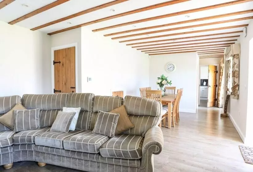 Tyn Towyn   Ty Gwyrdd