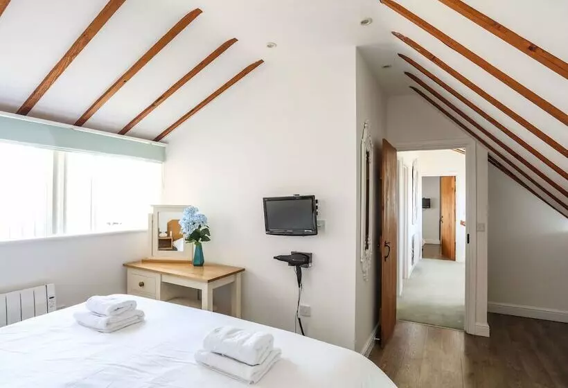 Tyn Towyn   Ty Gwyrdd