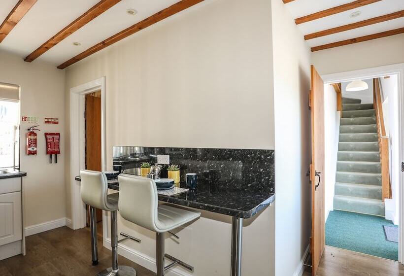 Tyn Towyn   Ty Gwyrdd