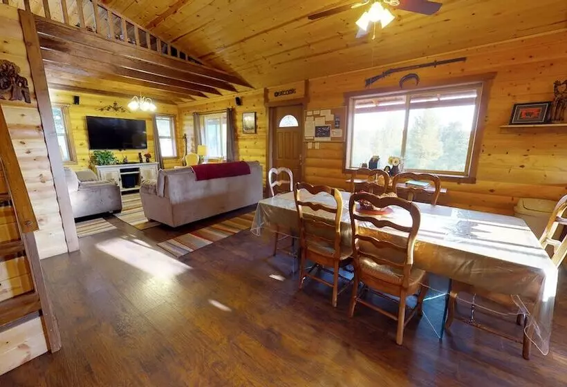 Cozy Mountain Africabin