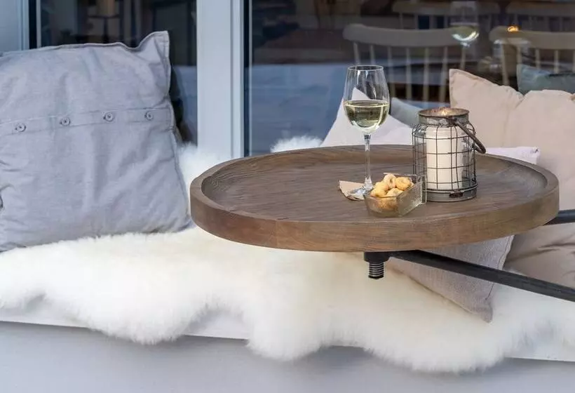 Emma S Hotel   Bed & Breakfast Self Check In