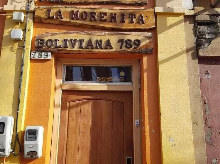 Hostal La Morenita Hostel
