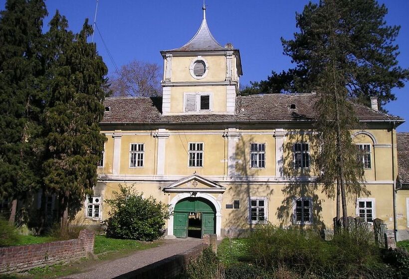 ホテル Apartments Vrata Baranje