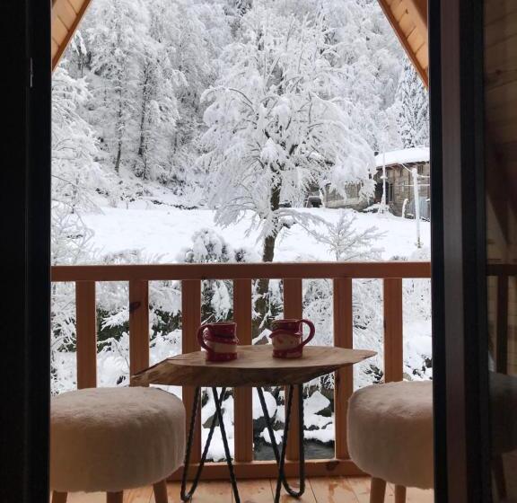 酒店 Foga Bungalov