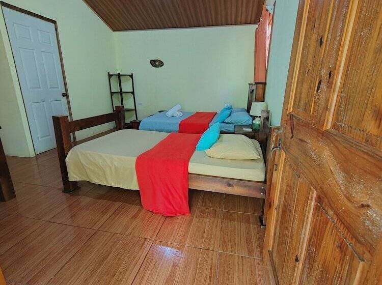 בית מלון כפרי Garden Of Heliconias Lodge