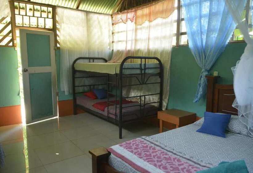 בית מלון כפרי Garden Of Heliconias Lodge