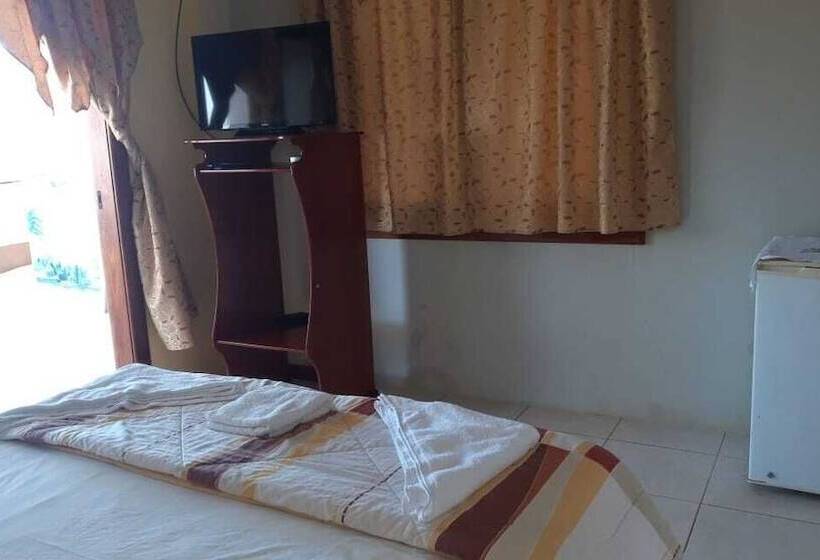 Hotel Hostal Los Delfines