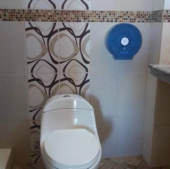 Hotelli Hostal Los Delfines