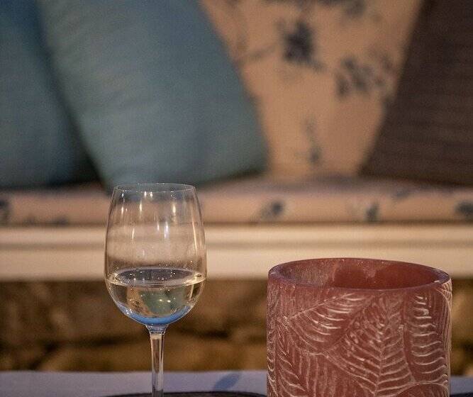 هتل Kritiko Arhontiko