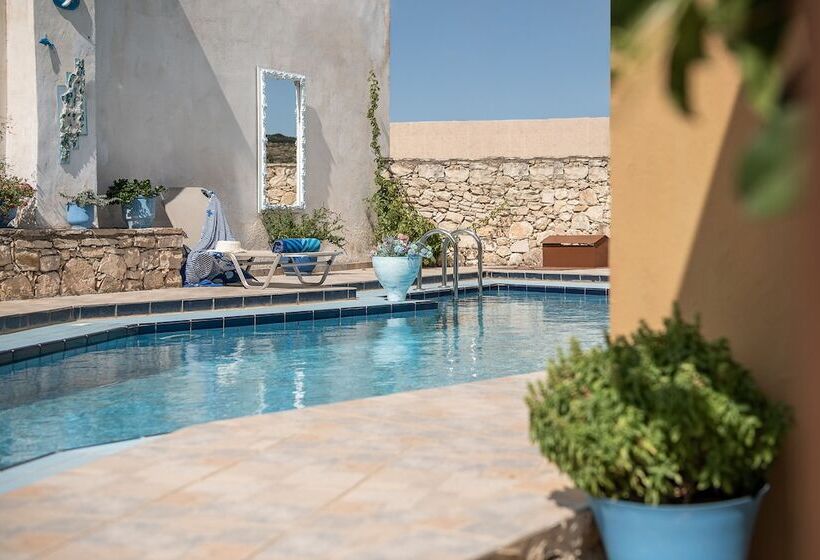 هتل Kritiko Arhontiko