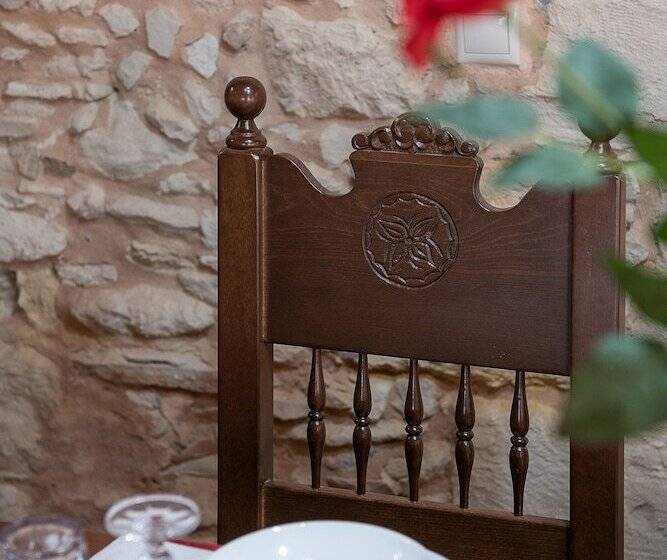 هتل Kritiko Arhontiko