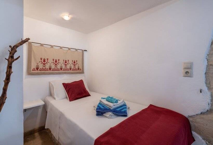 هتل Kritiko Arhontiko