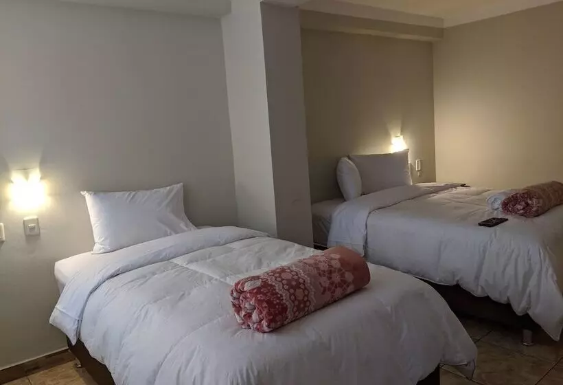 Otel Rumiqolqa