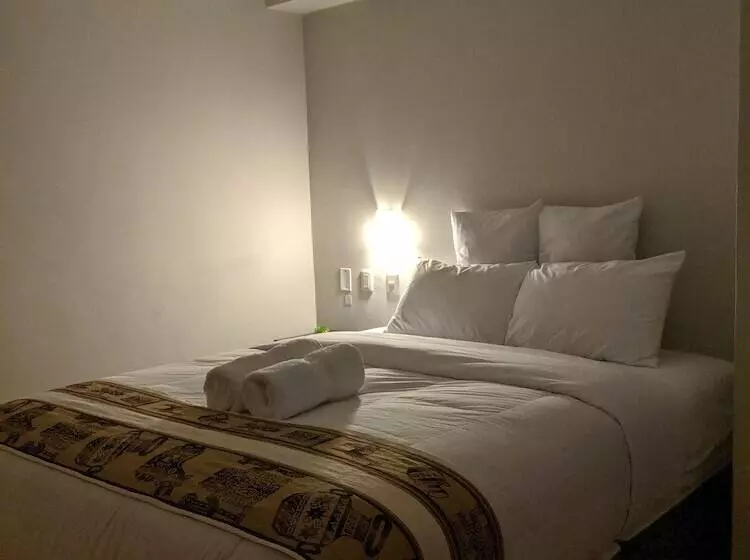 Otel Rumiqolqa