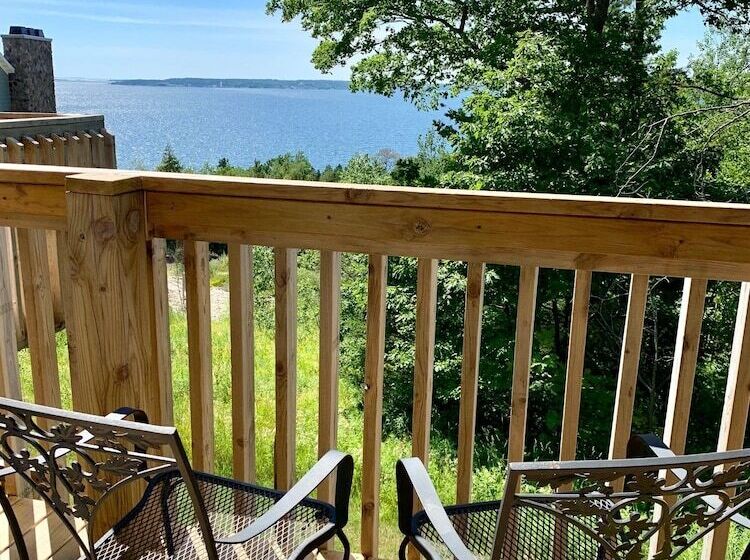 Отель Sunset Condominiums