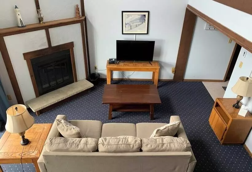 Hotelli Sunset Condominiums